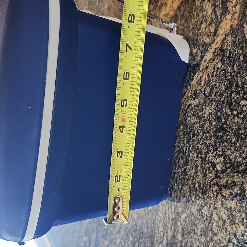 Adventure Cooler With Built In Radio - NWT - Picture 12 of 12